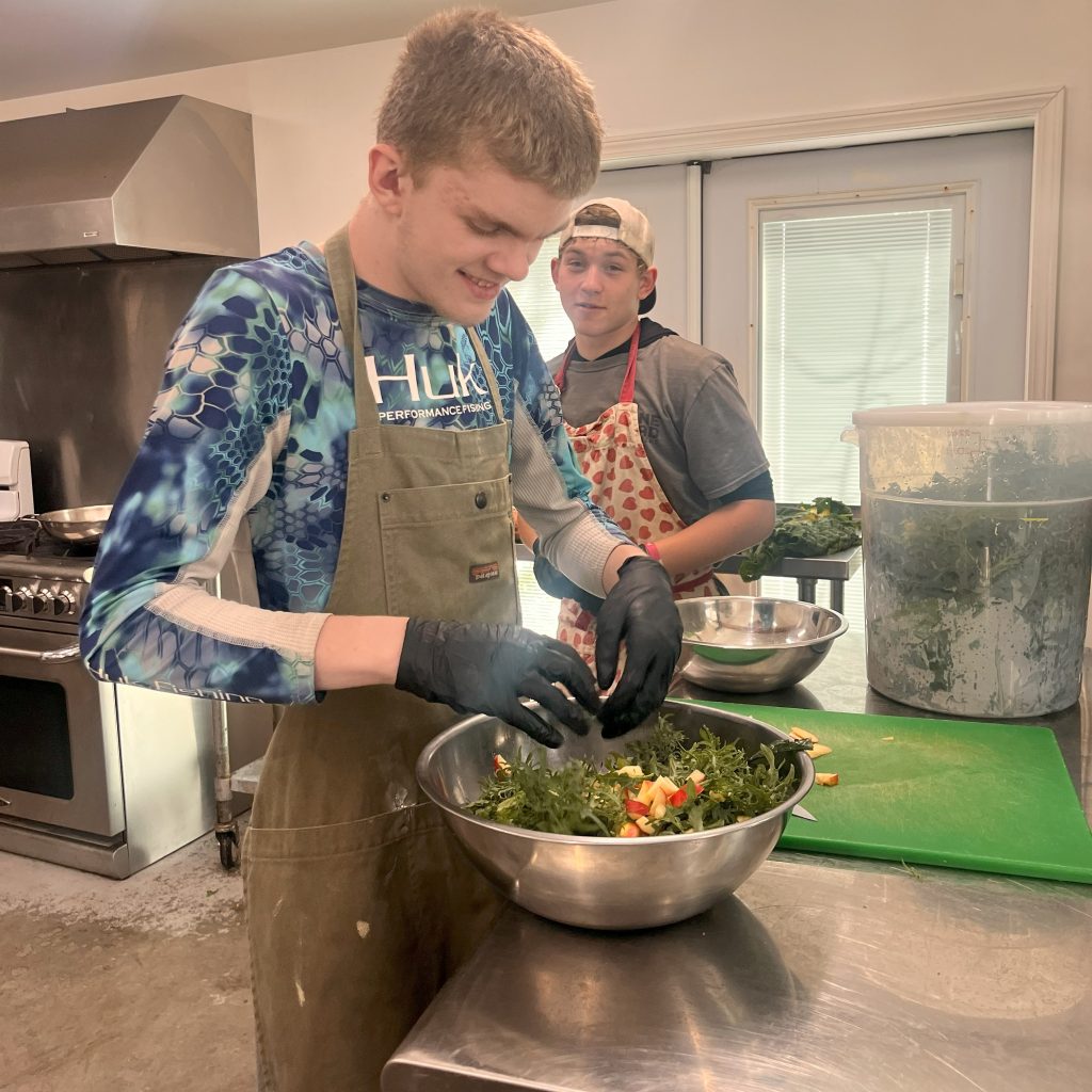 Ozzy_Chris_salad_071125